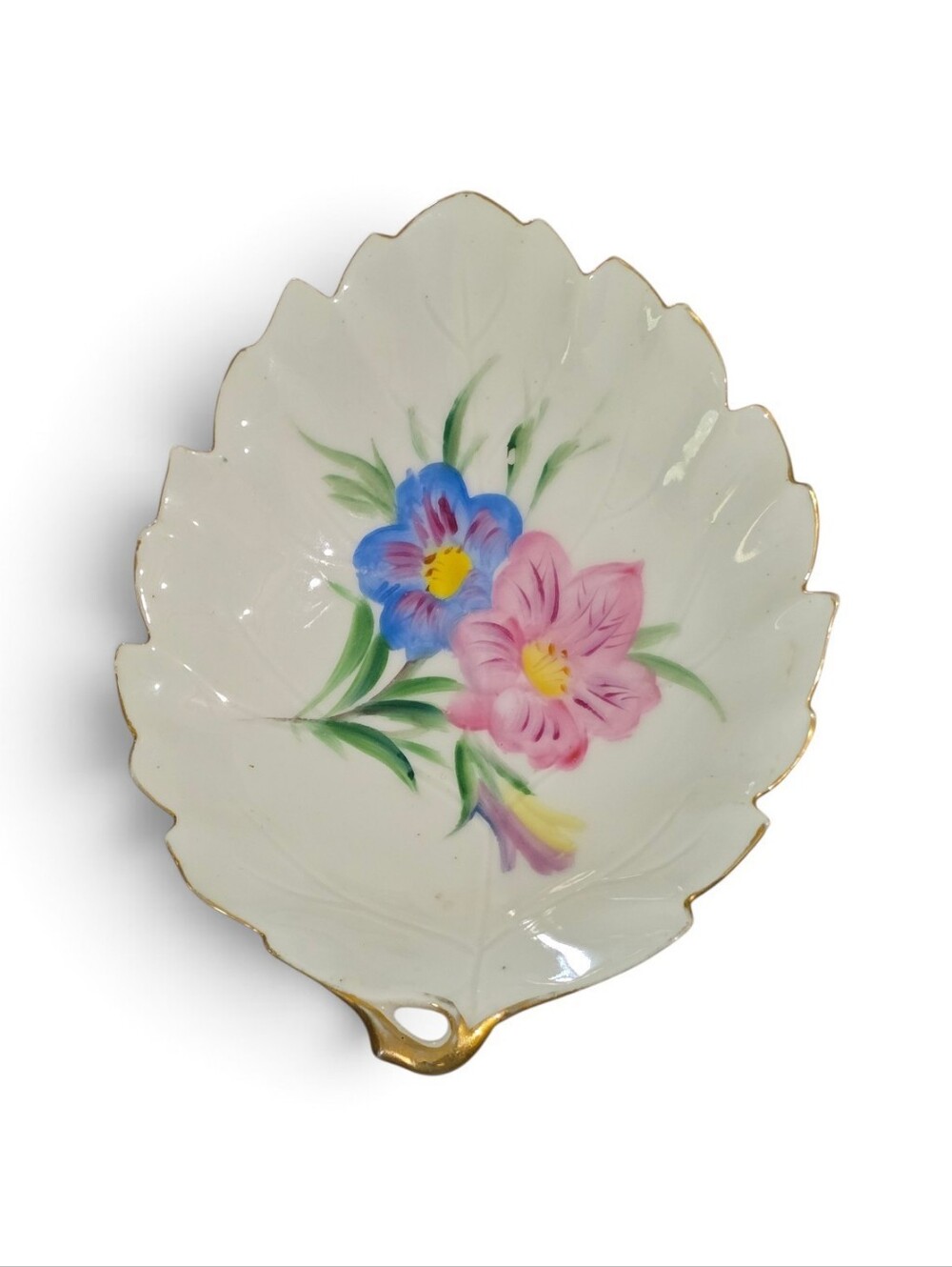 Vintage leaf-shaped porcelain trinket dish